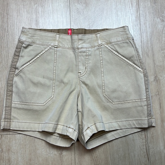 SPANX Stretch Twill Pull-on Shorts 5" in Almond/khaki, SMALL 1244 - Picture 5 of 10